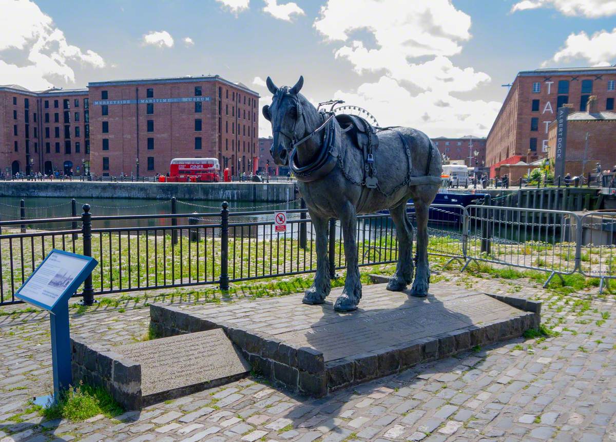 Waiting: The Monument to the Liverpool Working Horse