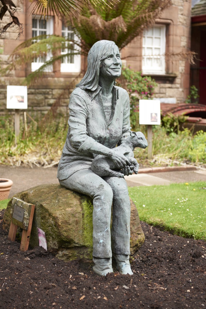 Linda McCartney Memorial Garden – Campbeltown, Scotland - Atlas Obscura