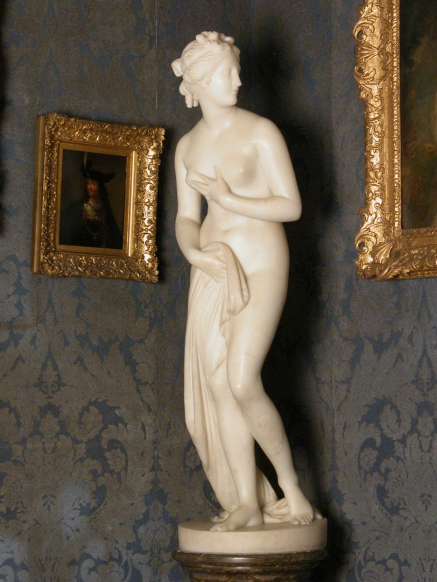 Venus Pudica