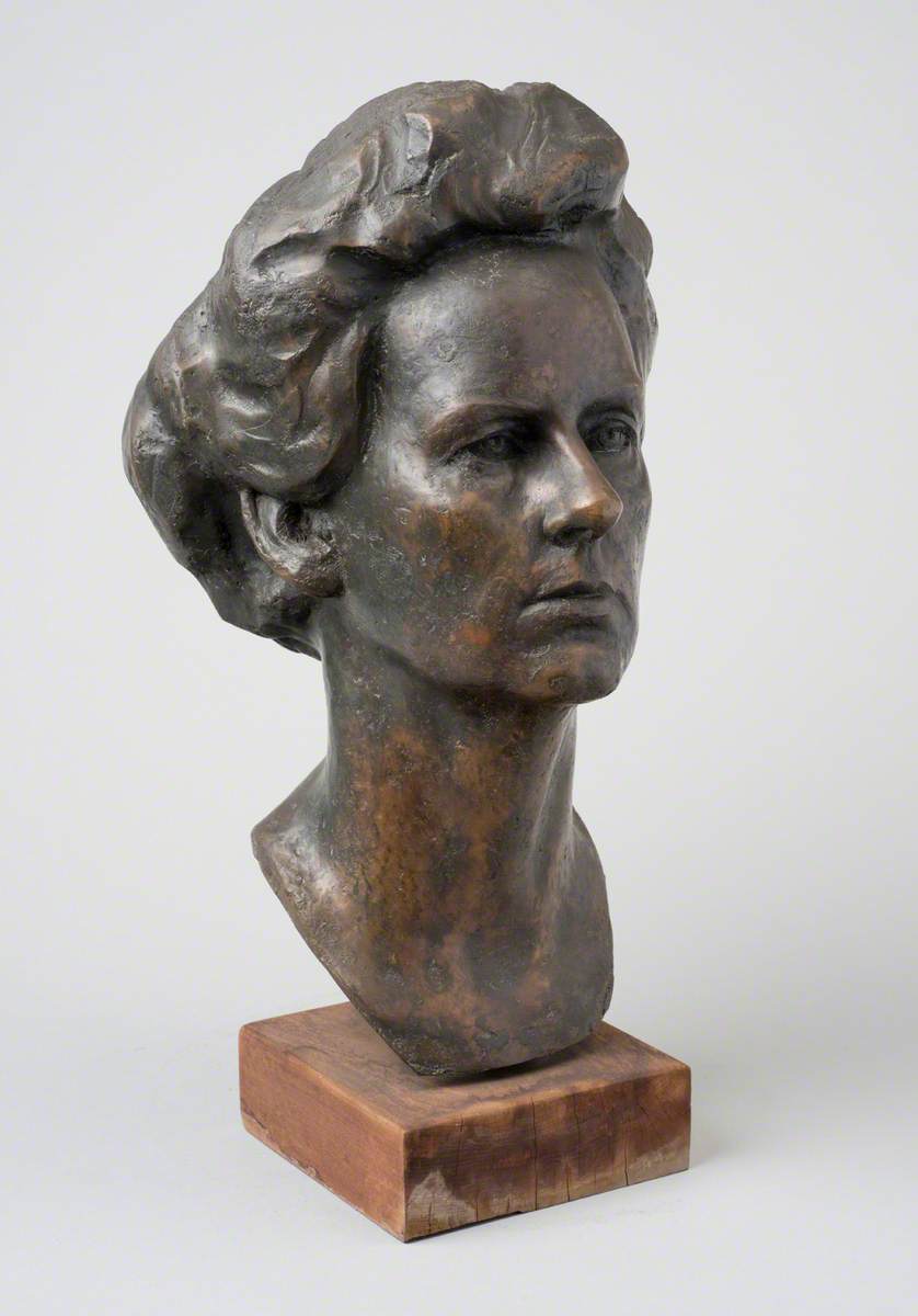 Ursula Ruth Blackwell (1909–1991), Mrs Ernő Goldfinger