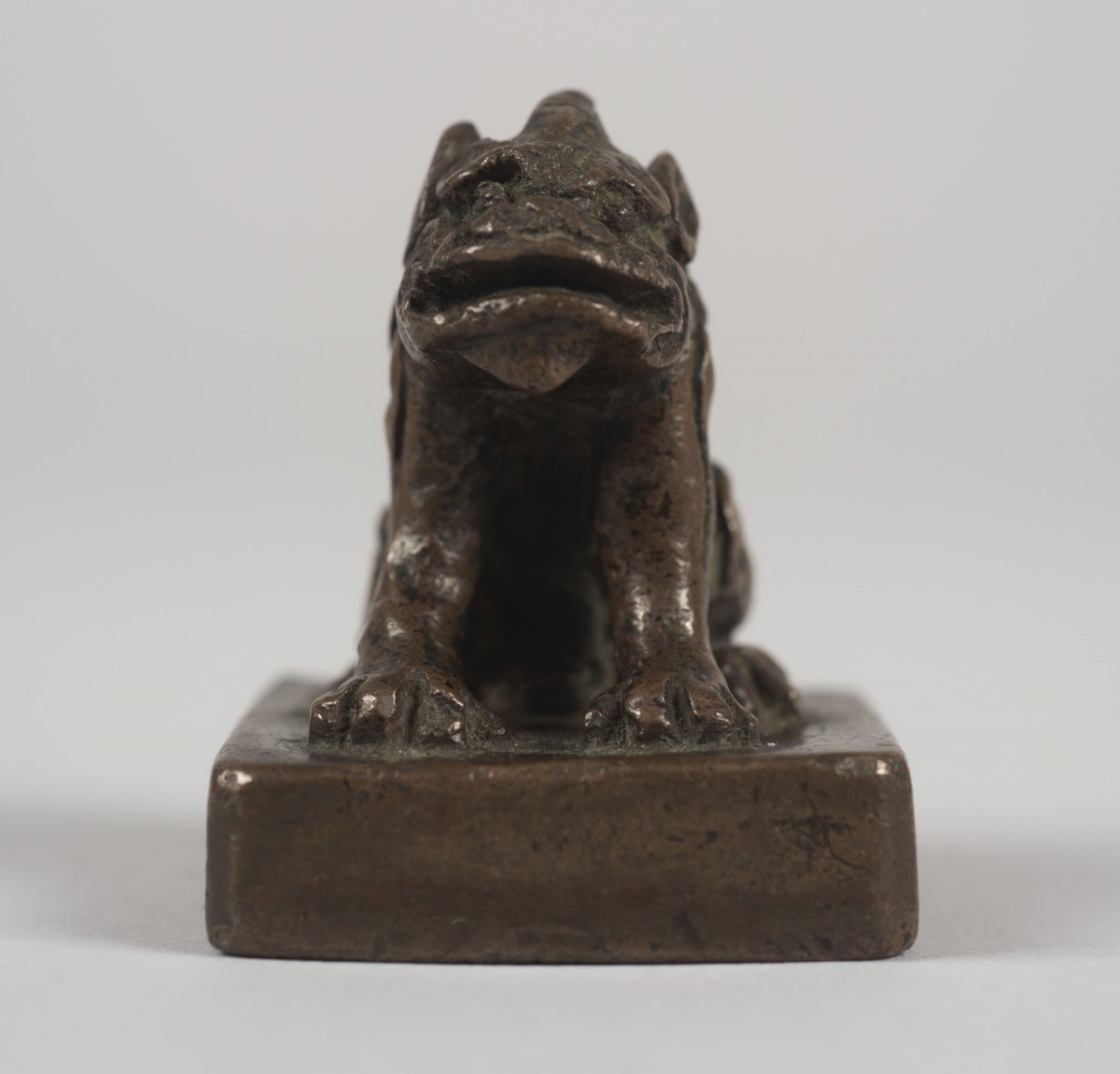 Opium Weight Depicting a Toe