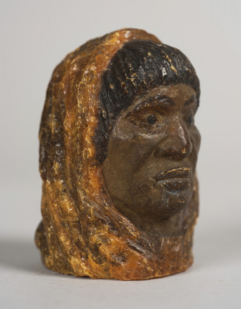 Figure of a Māori Woman