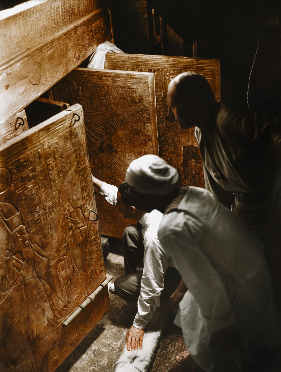 Opening the Doors of Tutankhamun's Burial Shrines