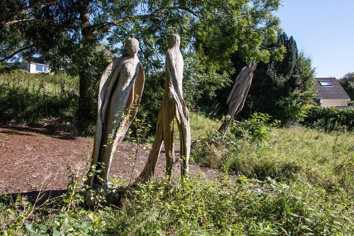 Angel and Dancers