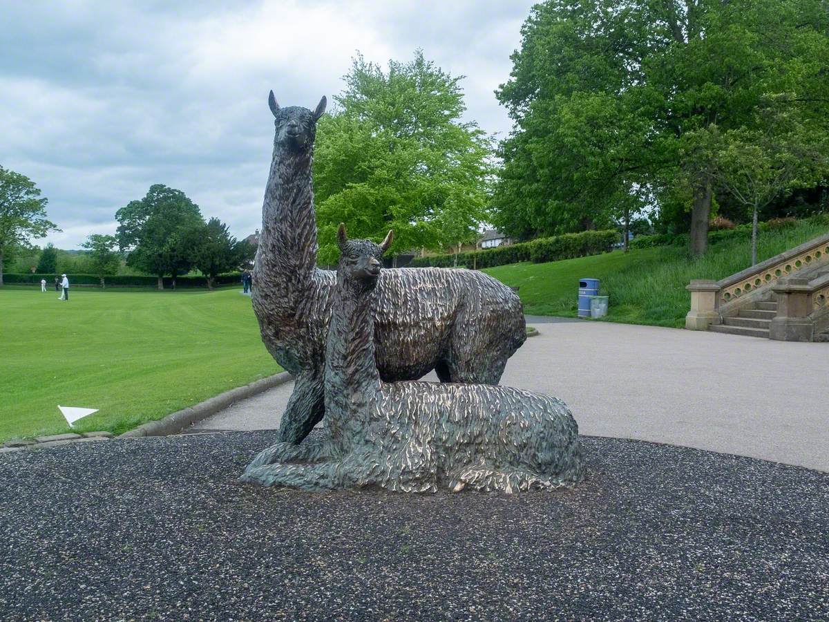 Alpaca Statue