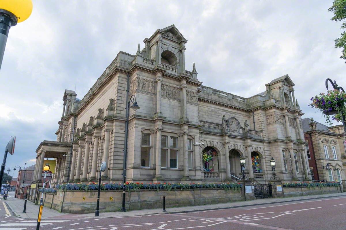 Bury Art Museum and Library