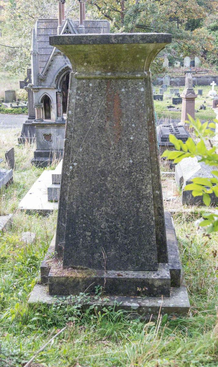 Monument to Frederick William Robertson