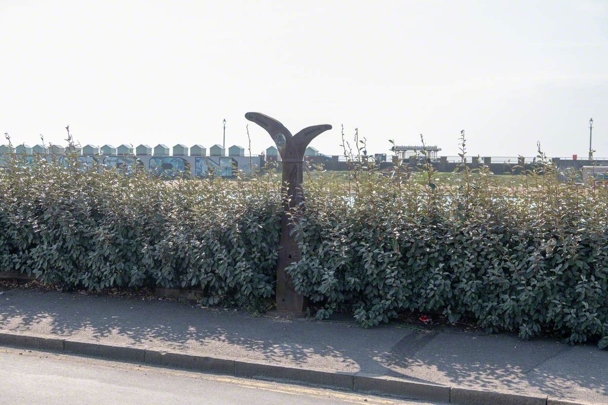 The Fossil Tree (National Cycle Route Marker)