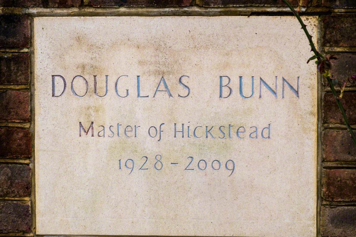 Memorial to Douglas Bunn (1928–2009)