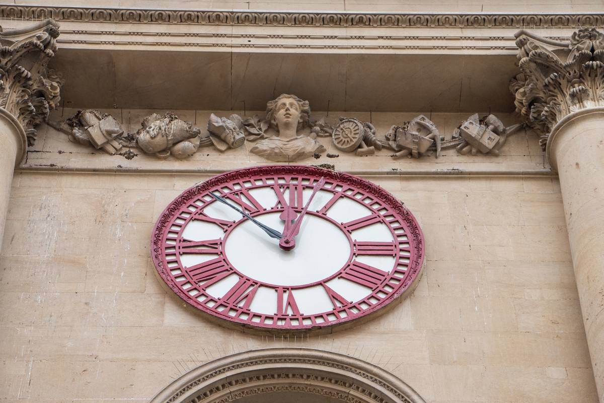 The Exchange: Exterior Carvings, Festoons and Decorations