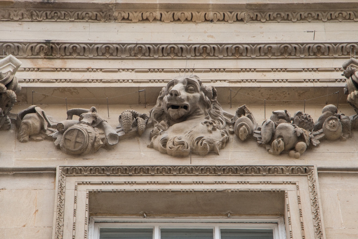 The Exchange: Exterior Carvings, Festoons and Decorations