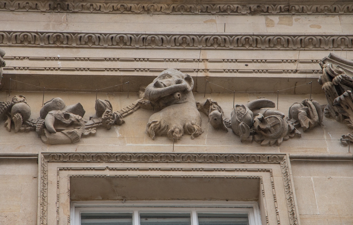 The Exchange: Exterior Carvings, Festoons and Decorations