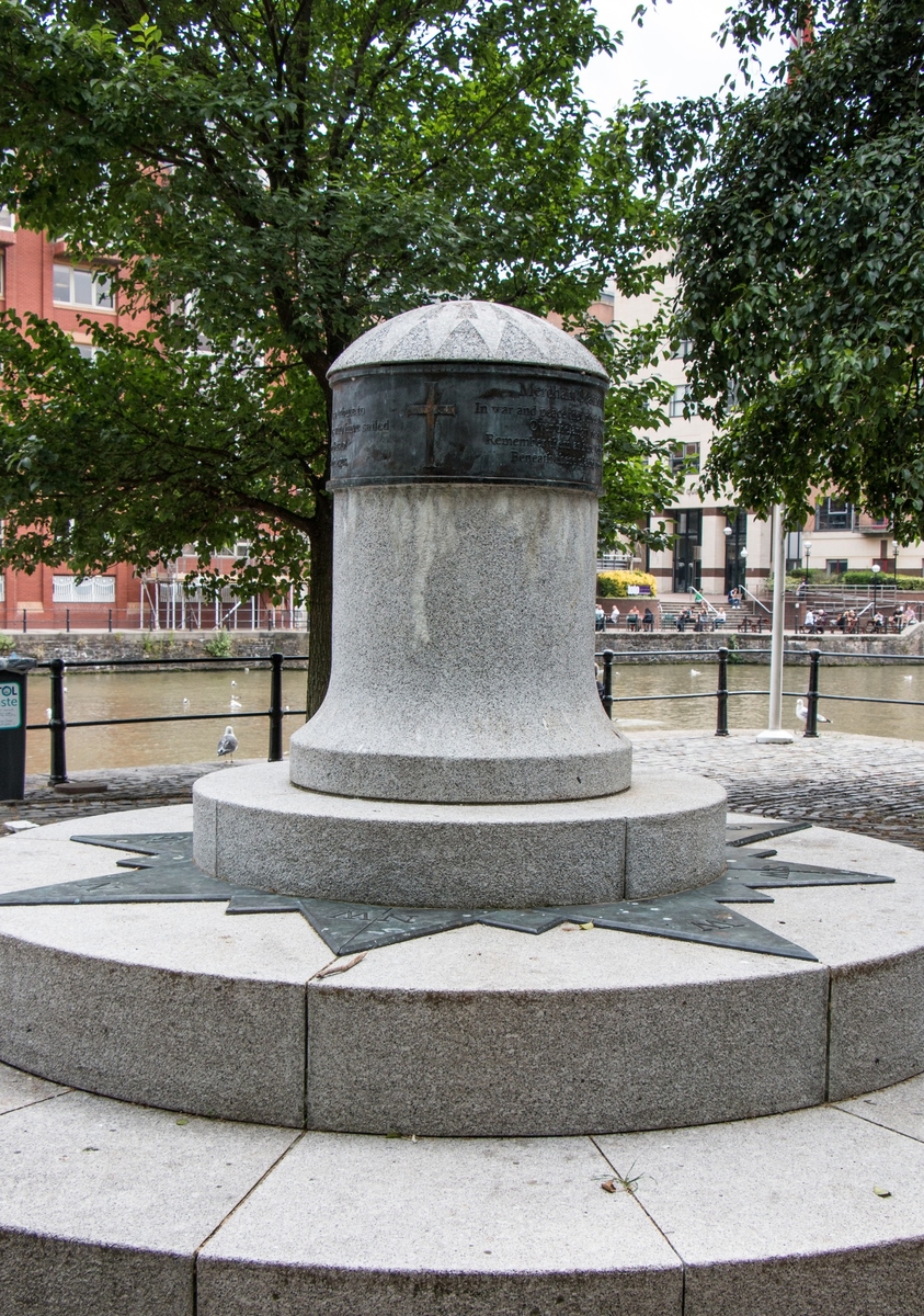 Memorial to Merchant Seafarers