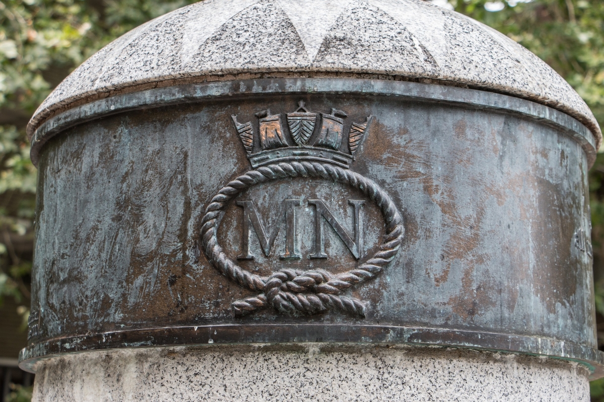 Memorial to Merchant Seafarers