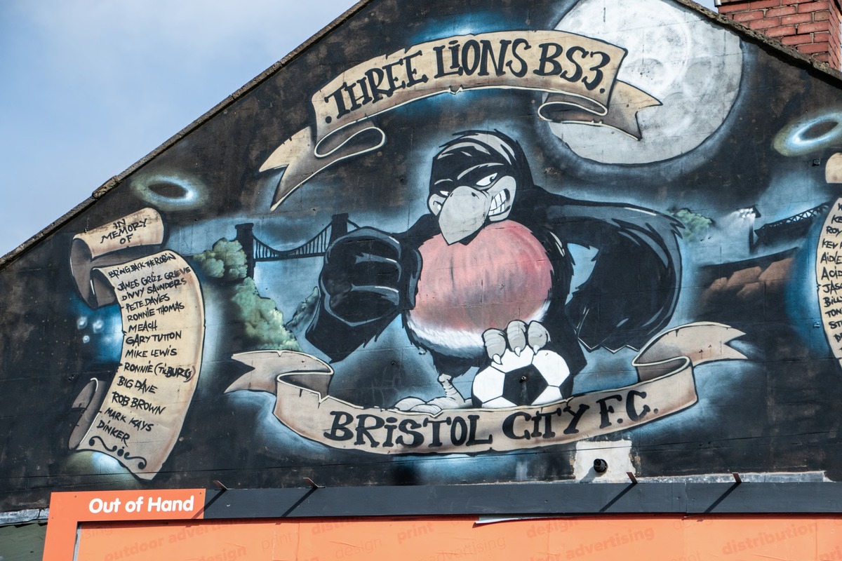 Three Lions BS3