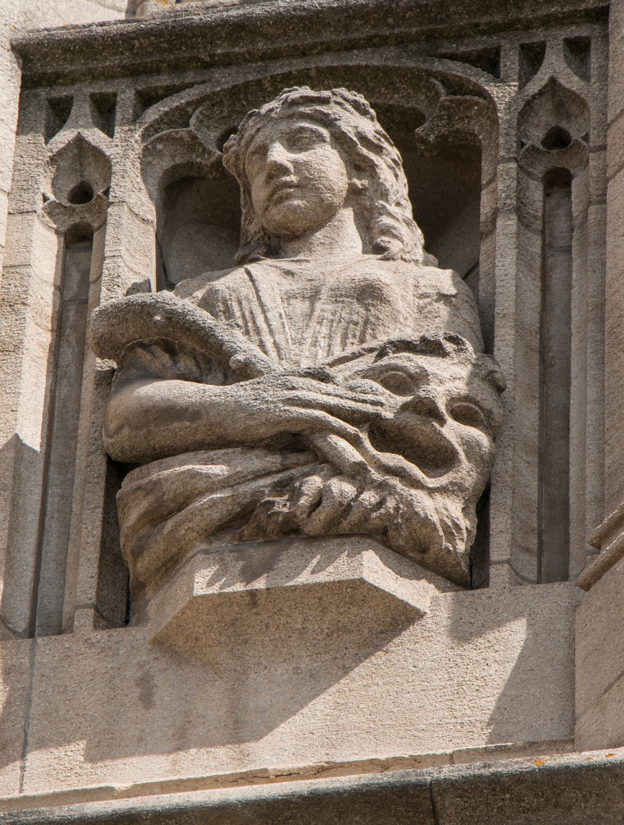 Nine Muses, Wills Memorial Building