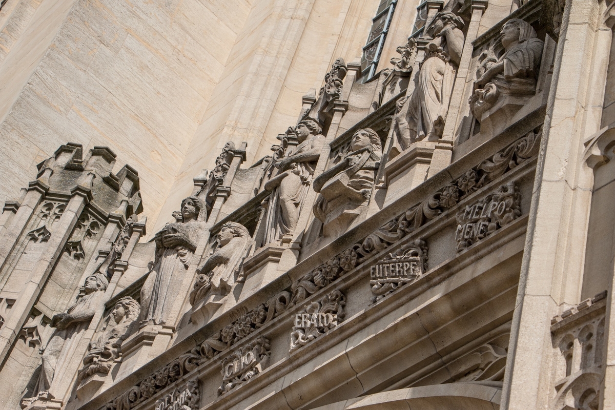 Nine Muses, Wills Memorial Building