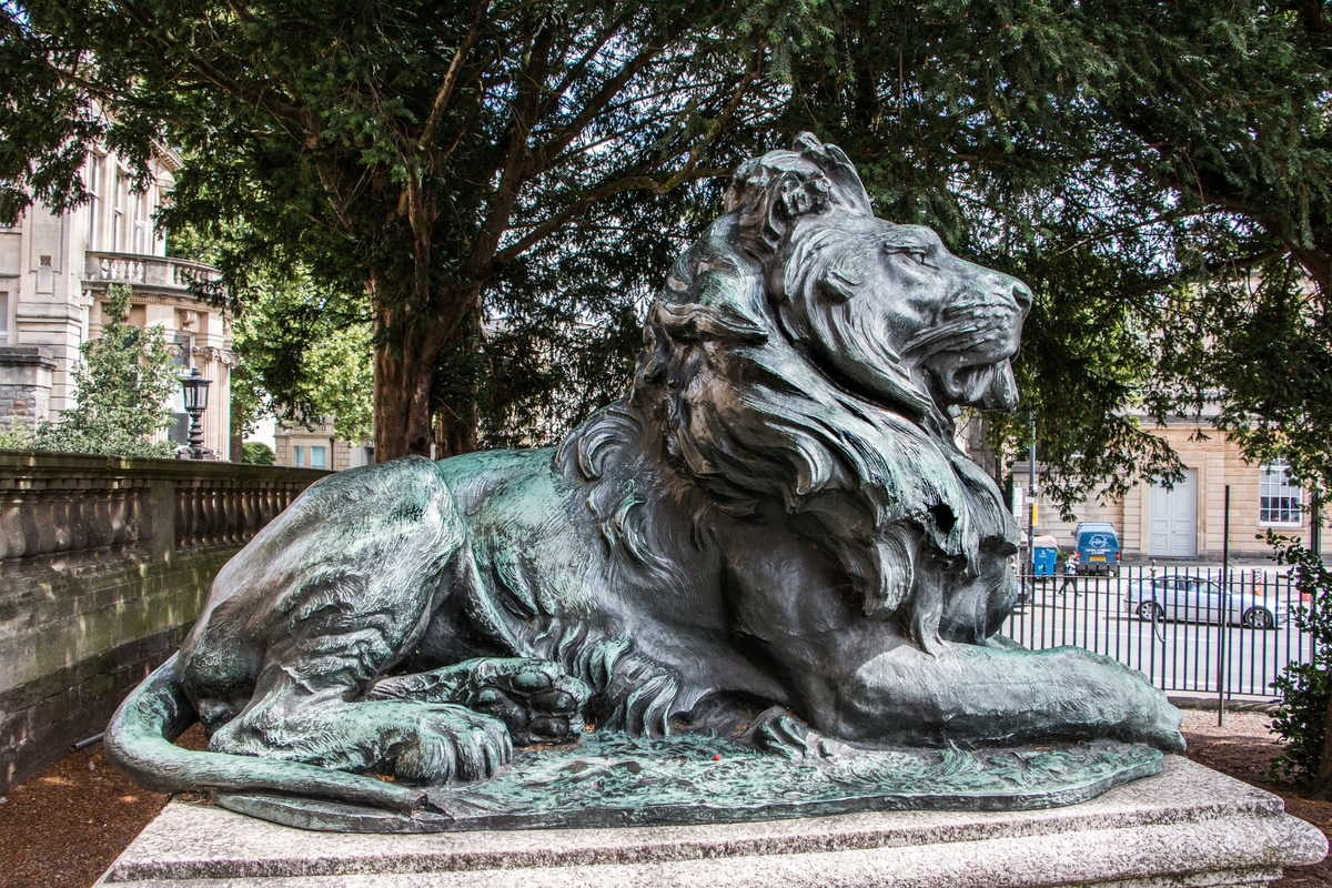 Edward VII Lions