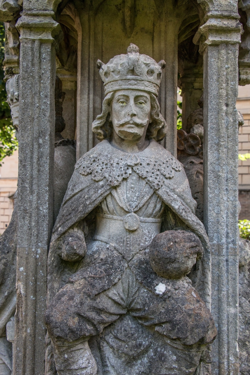 Bristol High Cross (Replica Remnants)