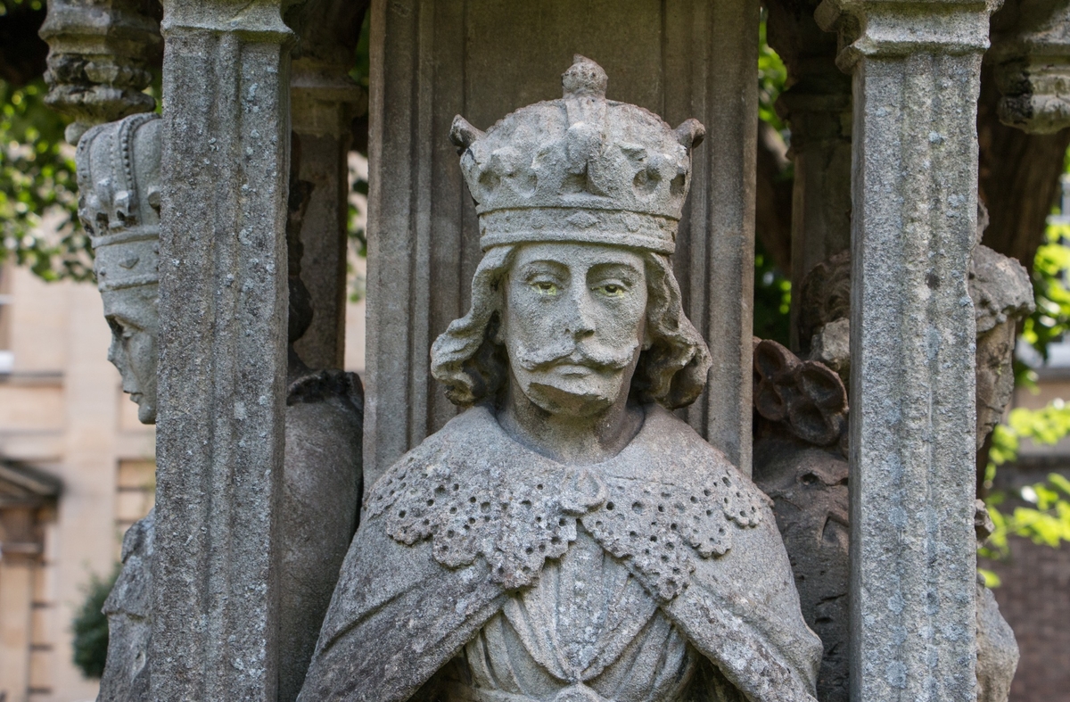 Bristol High Cross (Replica Remnants)