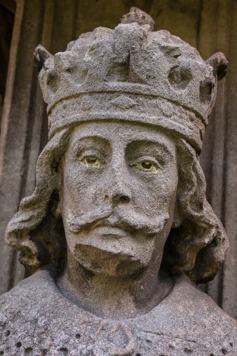 Bristol High Cross (Replica Remnants)