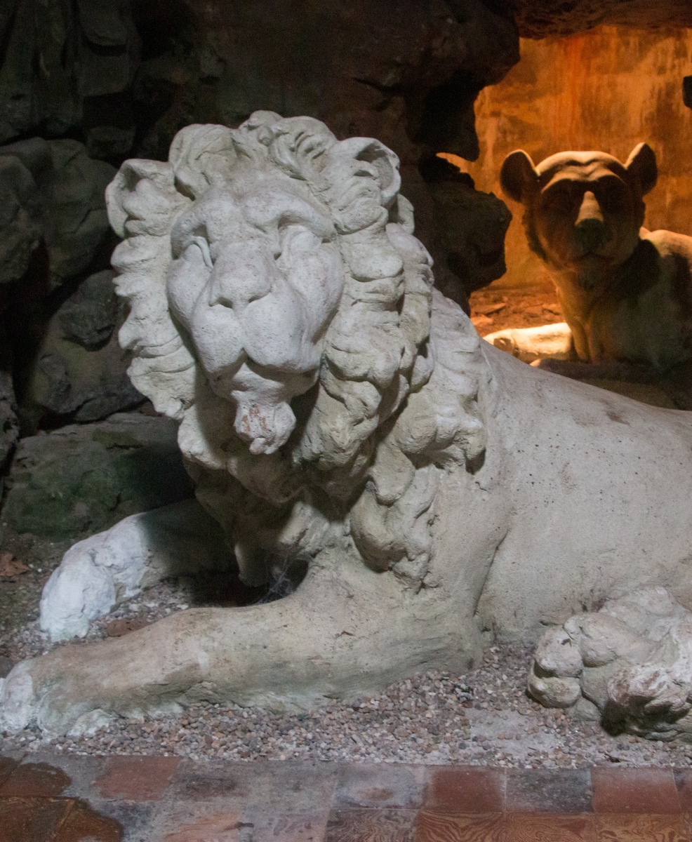 Goldney Grotto, River God and Two Lions