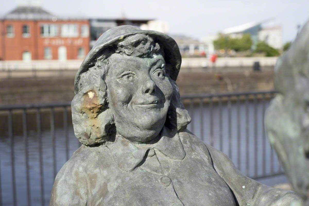 Wife on the Ocean Wave Art UK