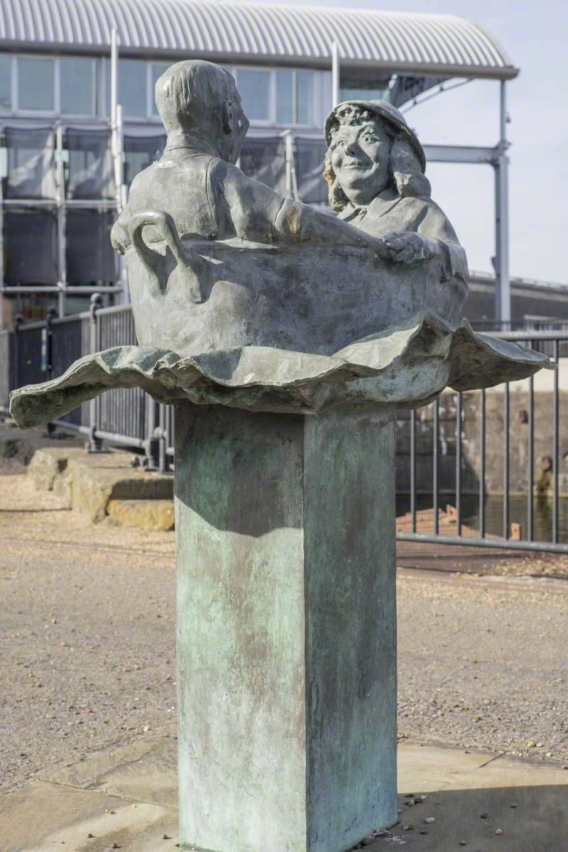 Wife on the Ocean Wave Art UK