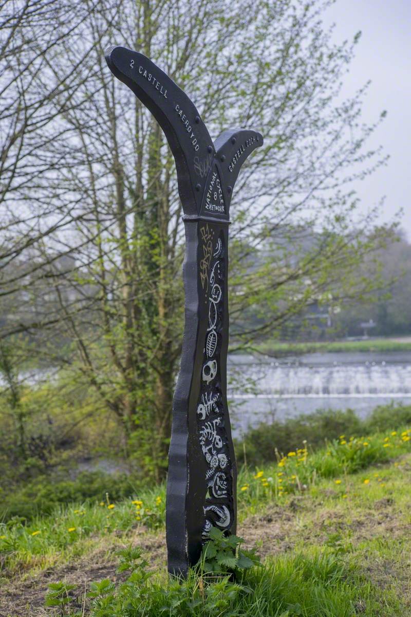 Fossil Tree Milepost