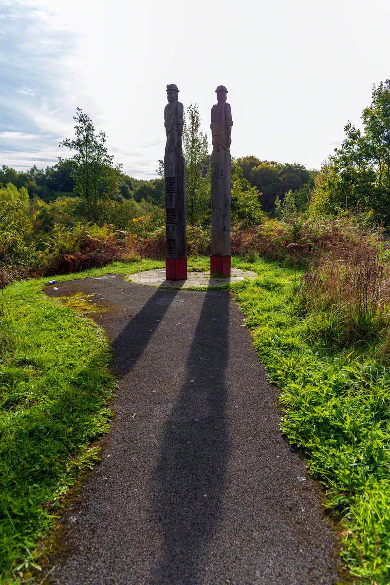 Miner Memorial (Totems)