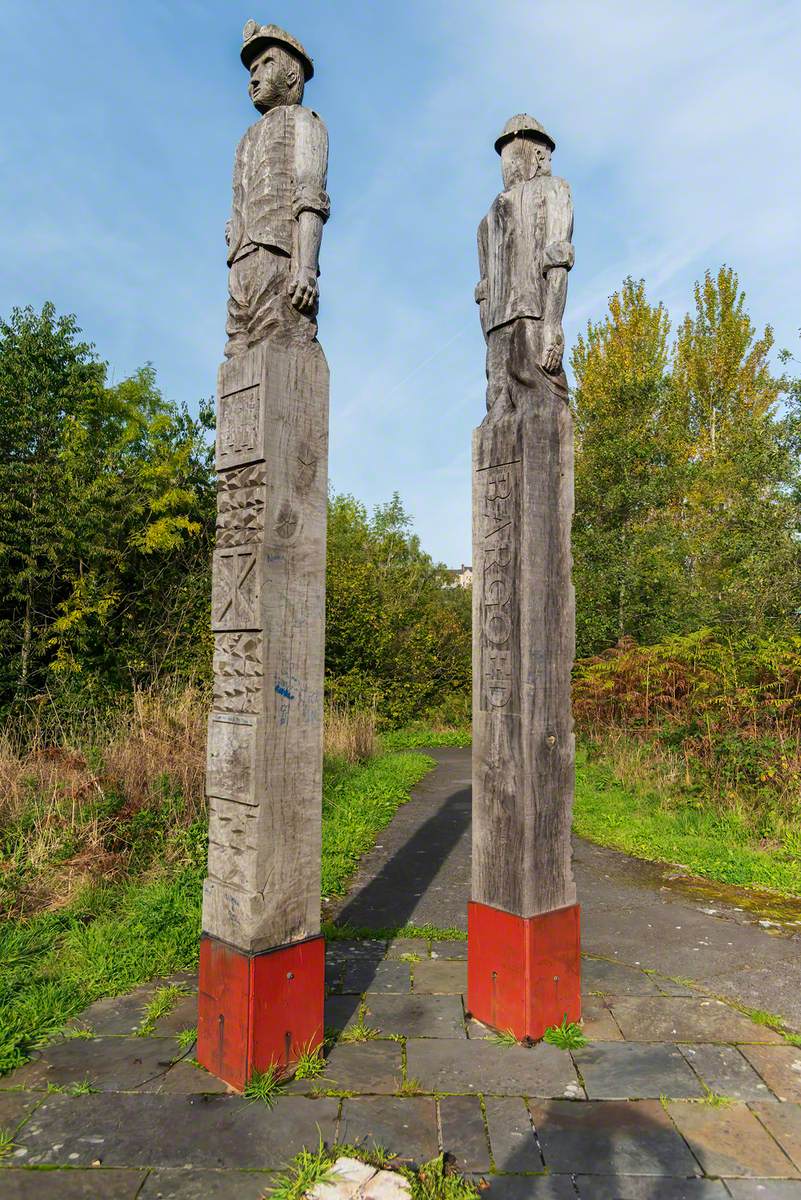 Miner Memorial (Totems)