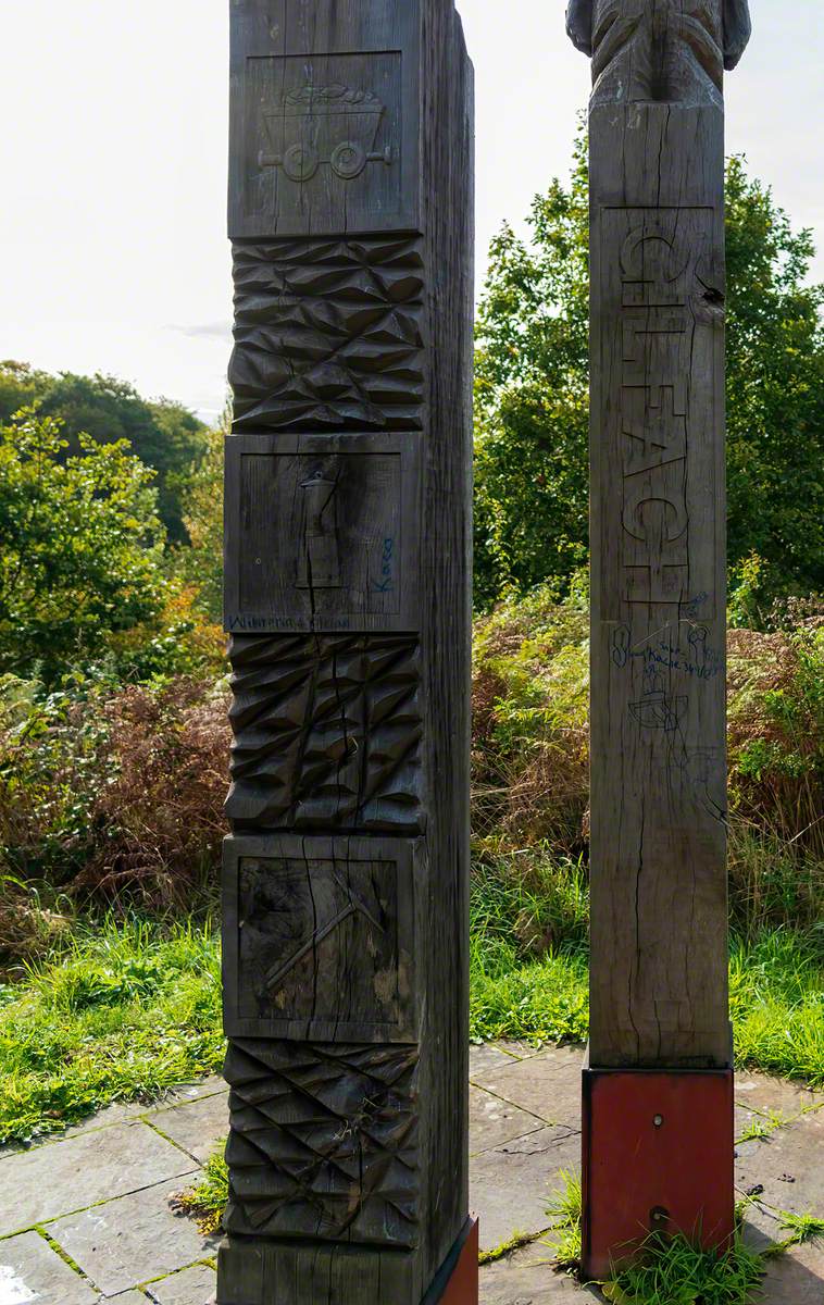 Miner Memorial (Totems)