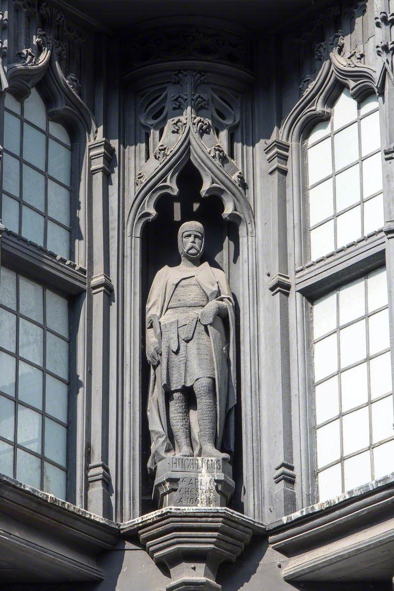 Statues above 5 Northgate Street