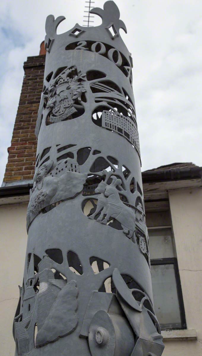 Brentwood Heritage Column