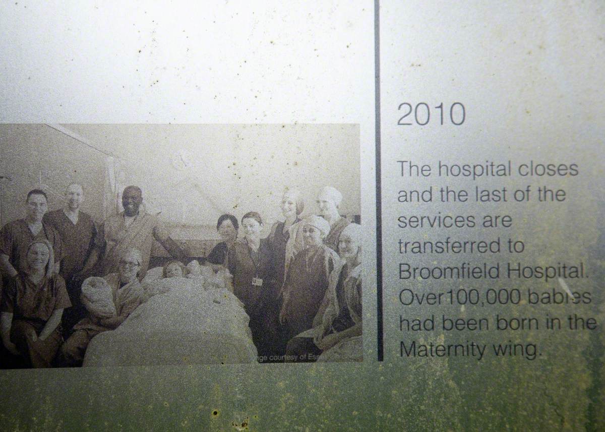St Johns Hospital Site – Sign, Embedded Images, Screen