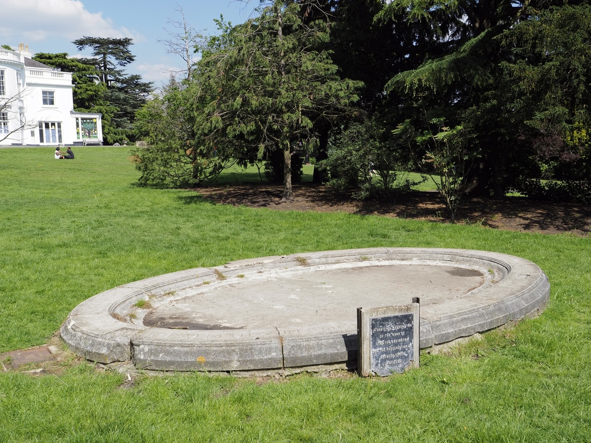 Norwood Grove Oval Pond