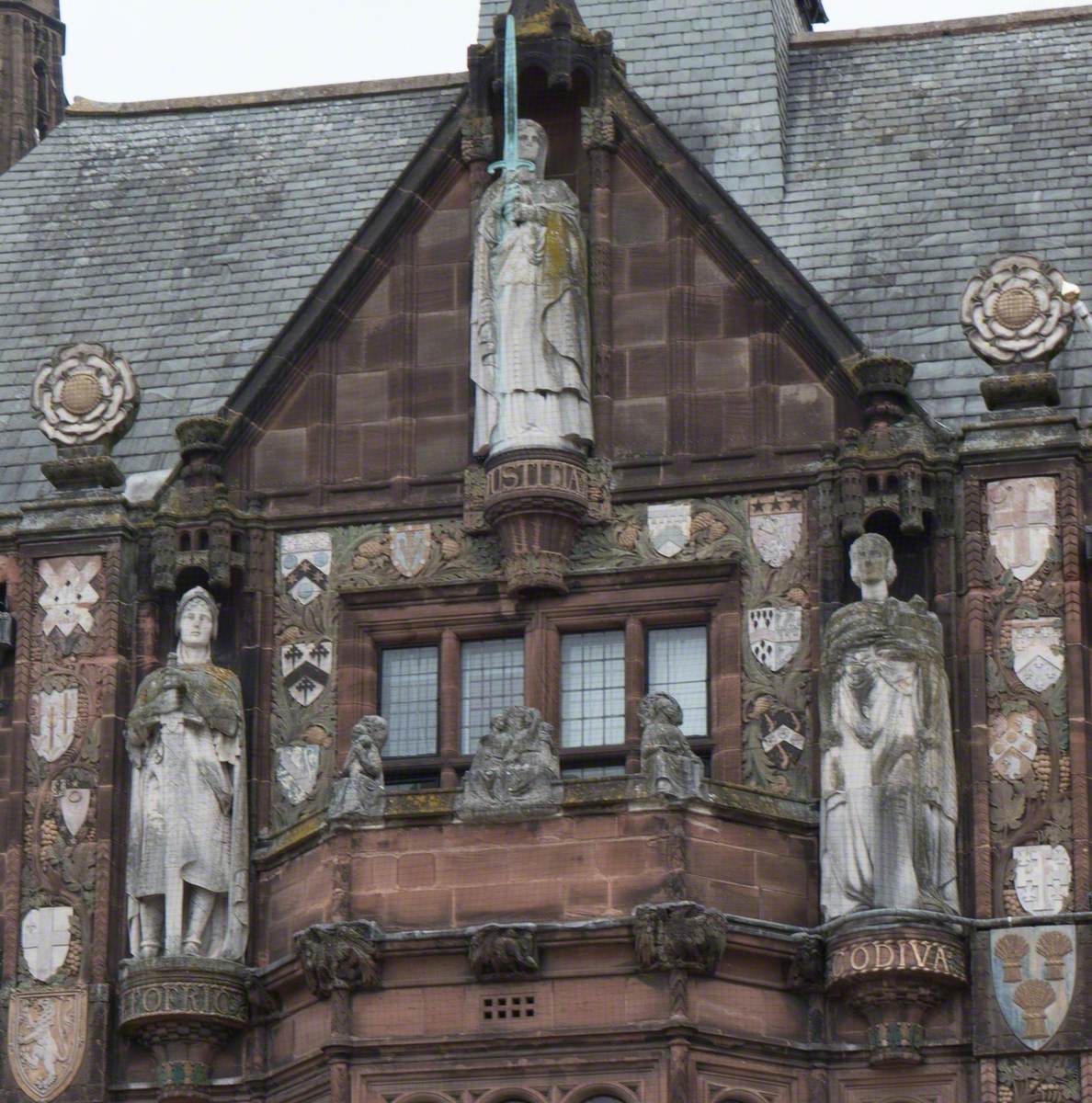 Leofric, Godiva and Justice and Statuary of Angels on Façade
