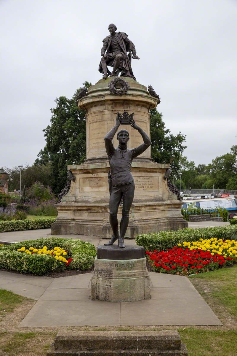 Gower Memorial (Falstaff, Hamlet, Lady Macbeth, Prince Hal)