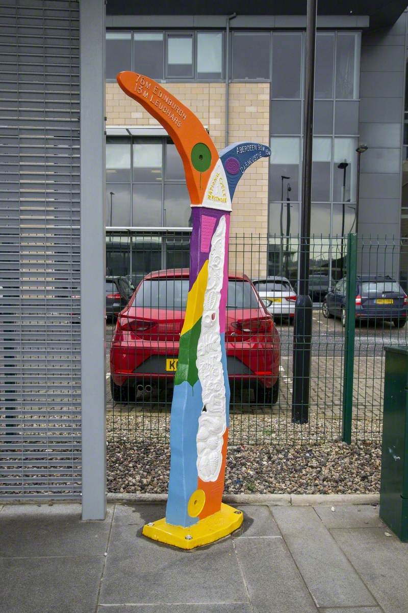The Fossil Tree (National Cycle Network Millennium Marker)