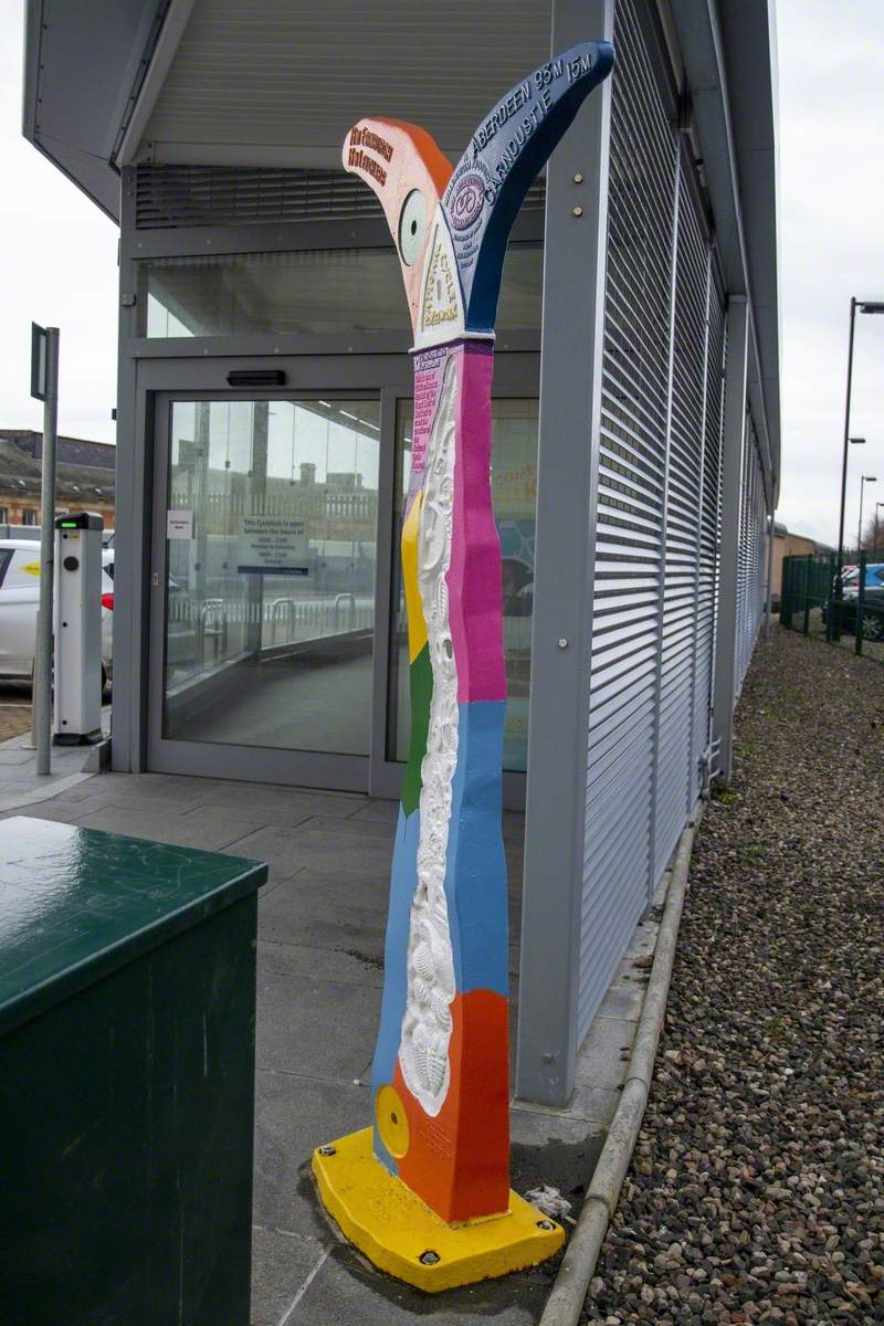 The Fossil Tree (National Cycle Network Millennium Marker)