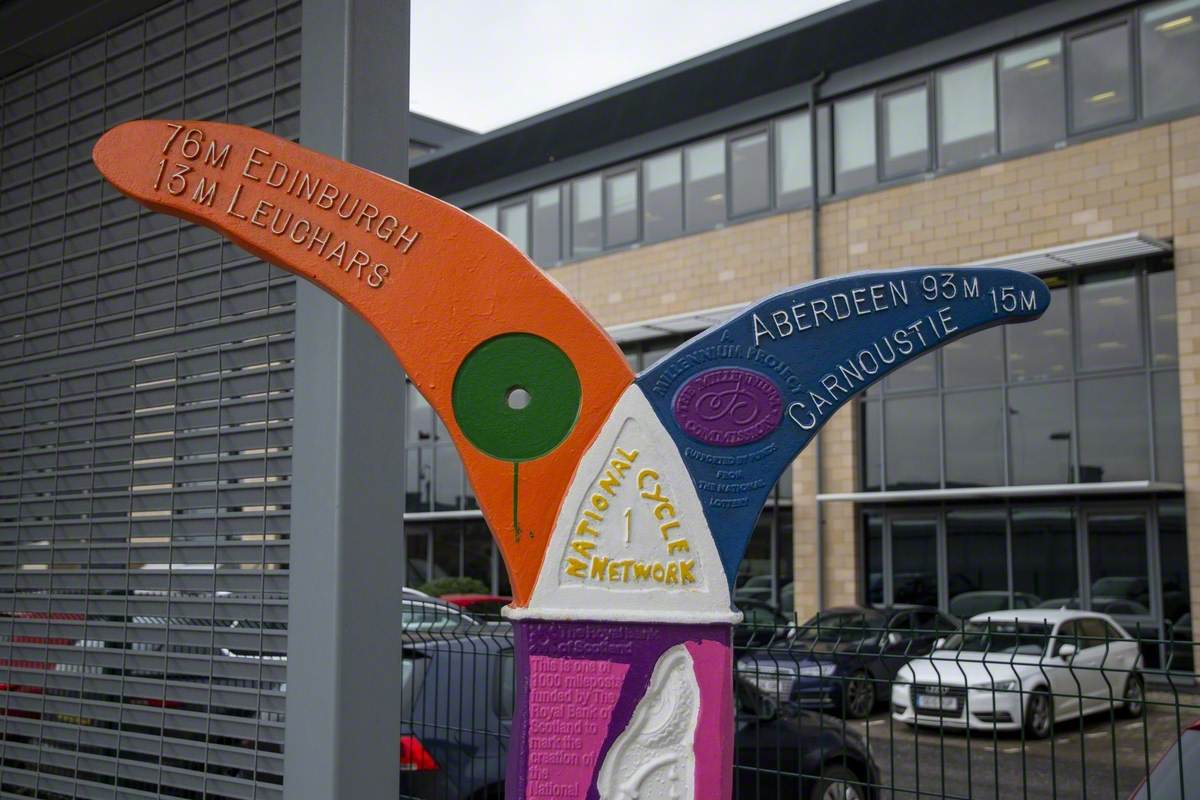 The Fossil Tree (National Cycle Network Millennium Marker)