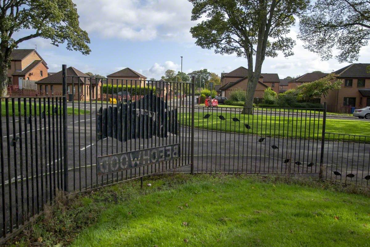 Beechwood Sign and Railings