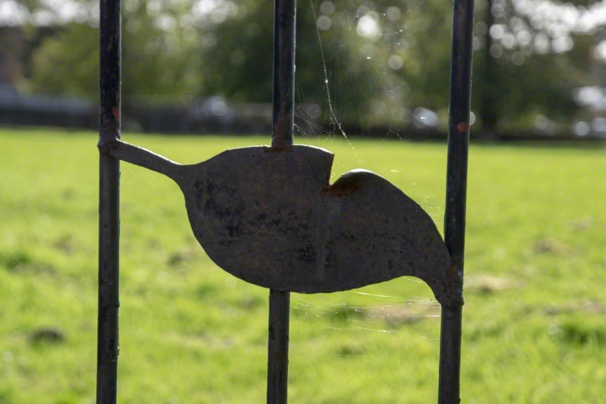 Beechwood Sign and Railings