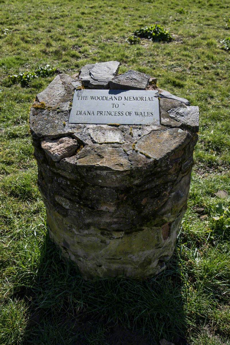 The Woodland Memorial to Diana Princess of Wales: Rose Arches