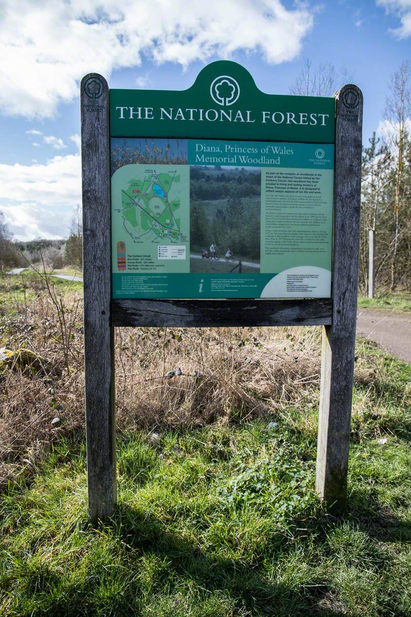 The Woodland Memorial to Diana Princess of Wales: Rose Arches