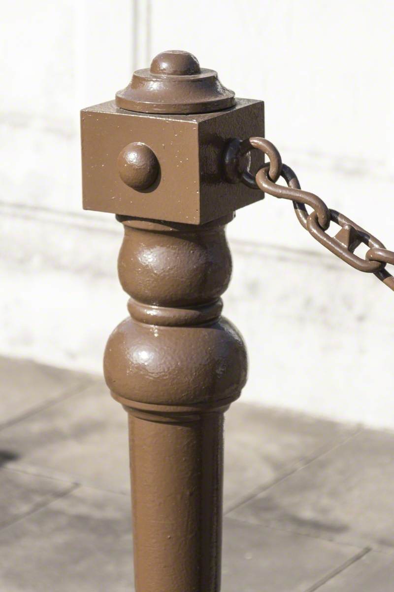 War Memorial and Railings