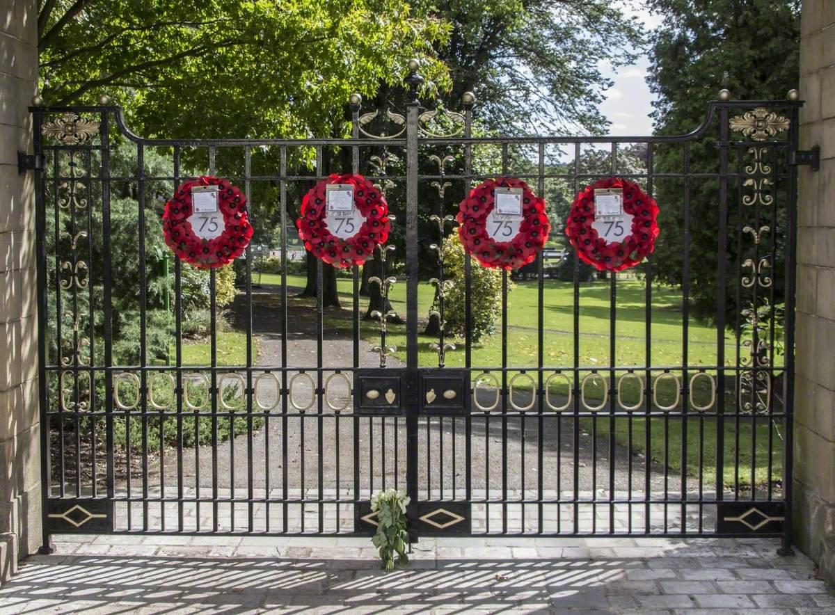 War Memorial Arch