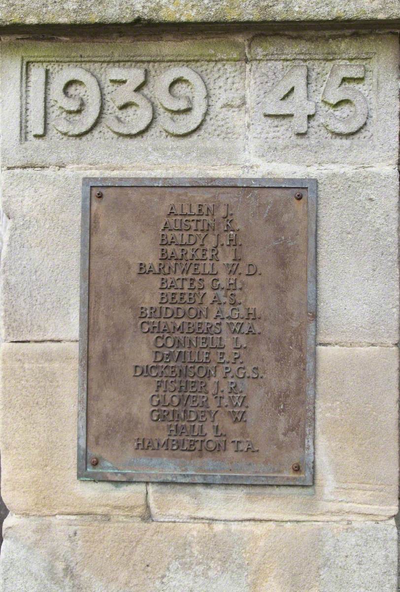 War Memorial Arch