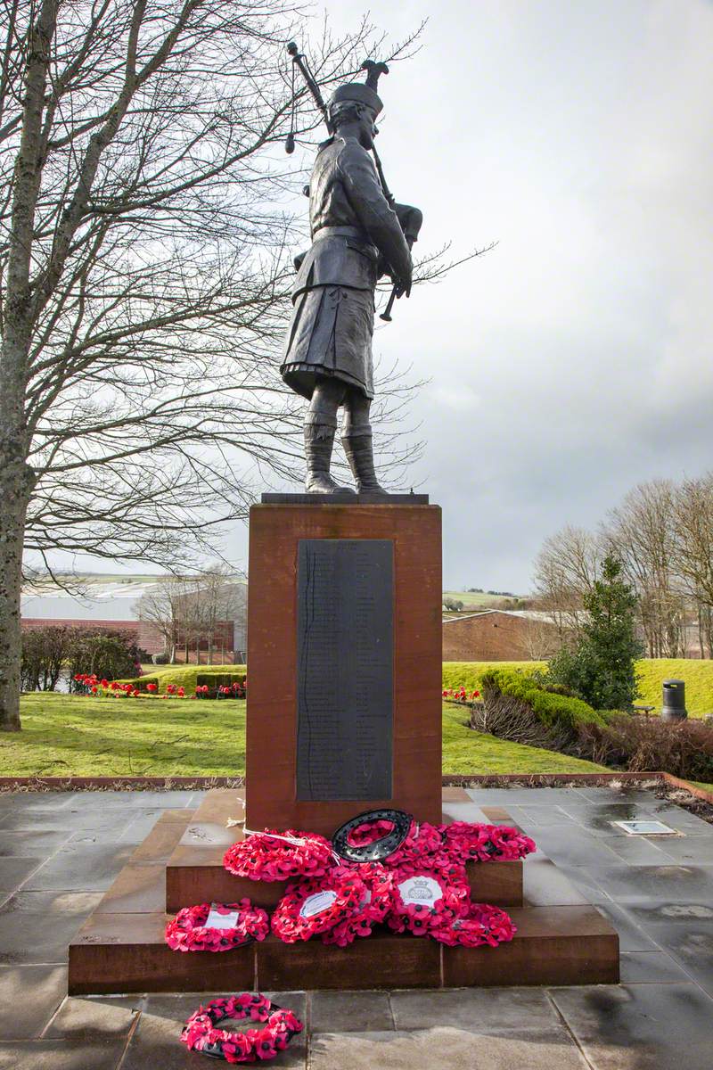 Sanquhar Waird War Memorial (New Memorial)