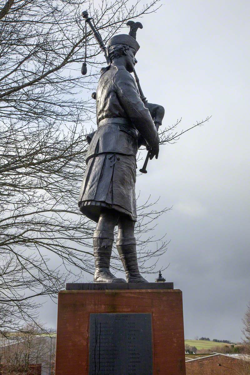 Sanquhar Waird War Memorial (New Memorial)